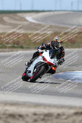 media/May-25-2025-Lets Ride (Sun) [[0ff033e448]]/B Group/1220pm (Riverside)/